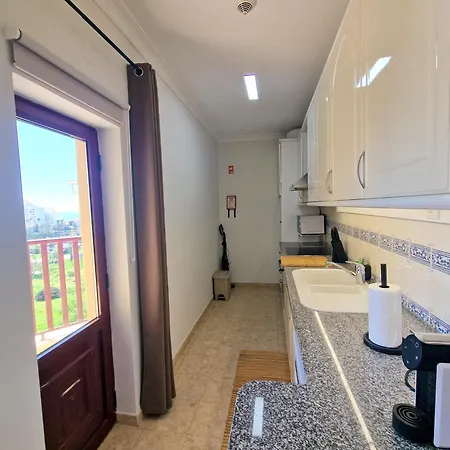 Blue Ocean View - Walk, Sea View, Parking, Ac *